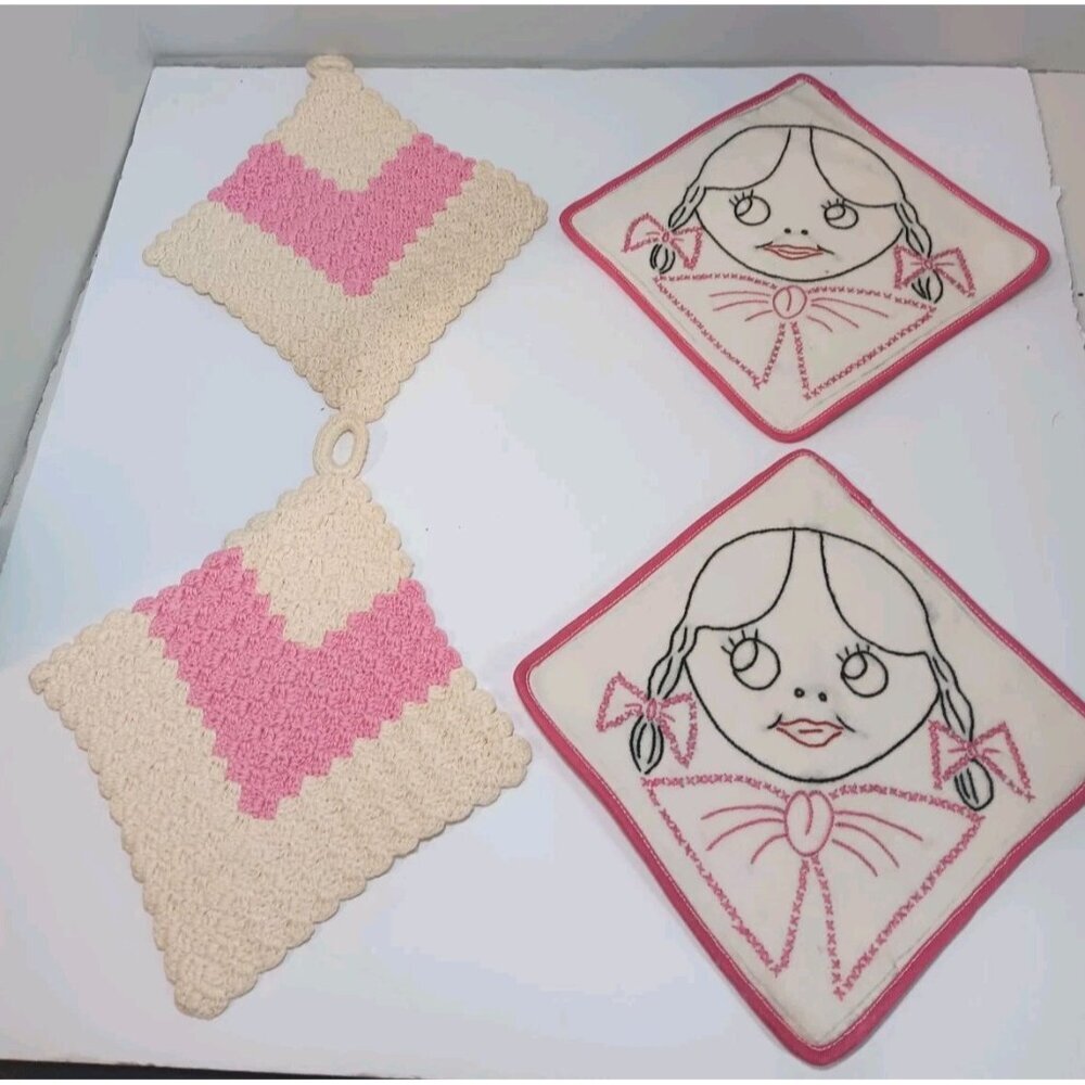 Mid Century Vintage Kitchen Pot Holder Hot Pads Embroidered Crochet Lot Of 4